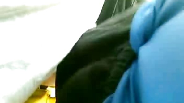 Negru trage penisul gros în strânsă Prietena anus filme porno cu mature flocoase pe canapea